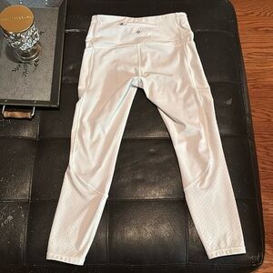 Lululemon Wunder Under High Rise size 8 white leggings